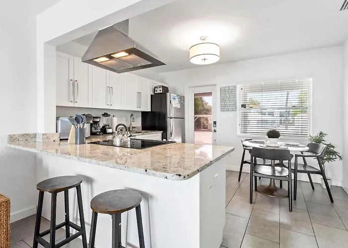3 Palms Beachfront